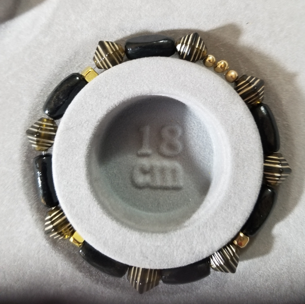 NWT Handcrafted Unisex NFL Team Bracelet.